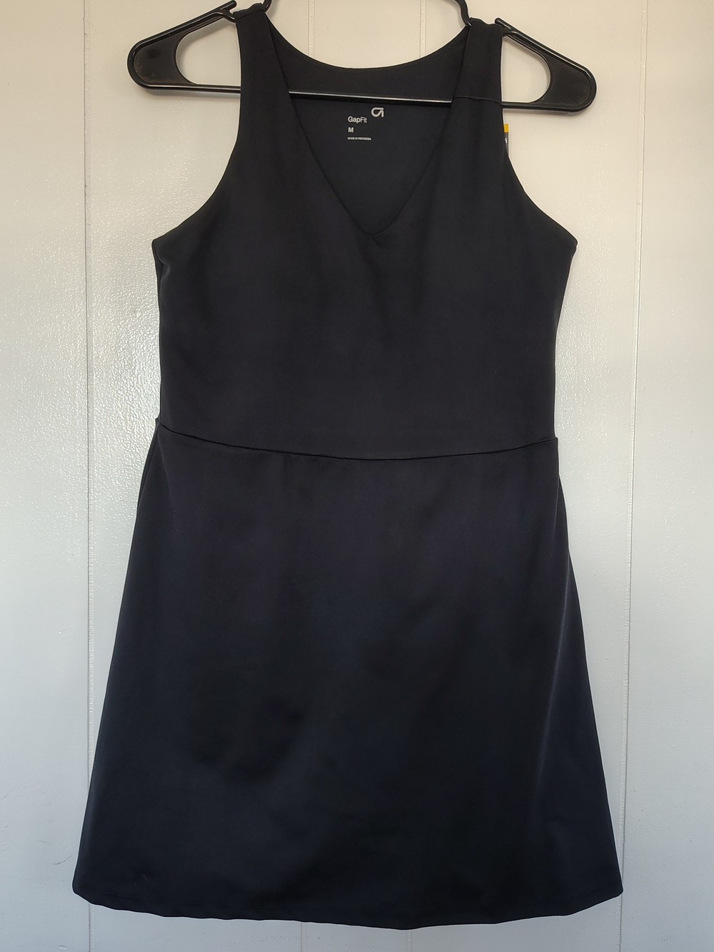 NWT GapFit Active Tank Dress with Built-In Shorts & Bra True Black M
